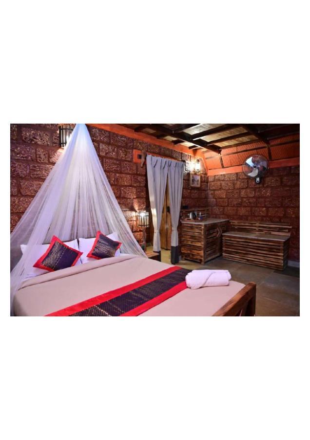 The Horse & Chariot Otel Madikeri Dış mekan fotoğraf
