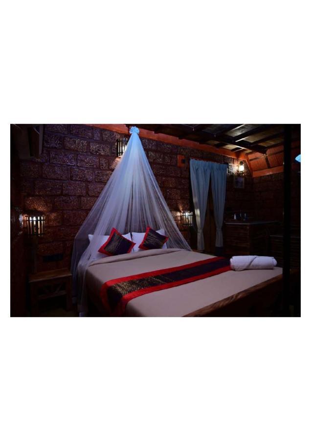 The Horse & Chariot Otel Madikeri Dış mekan fotoğraf